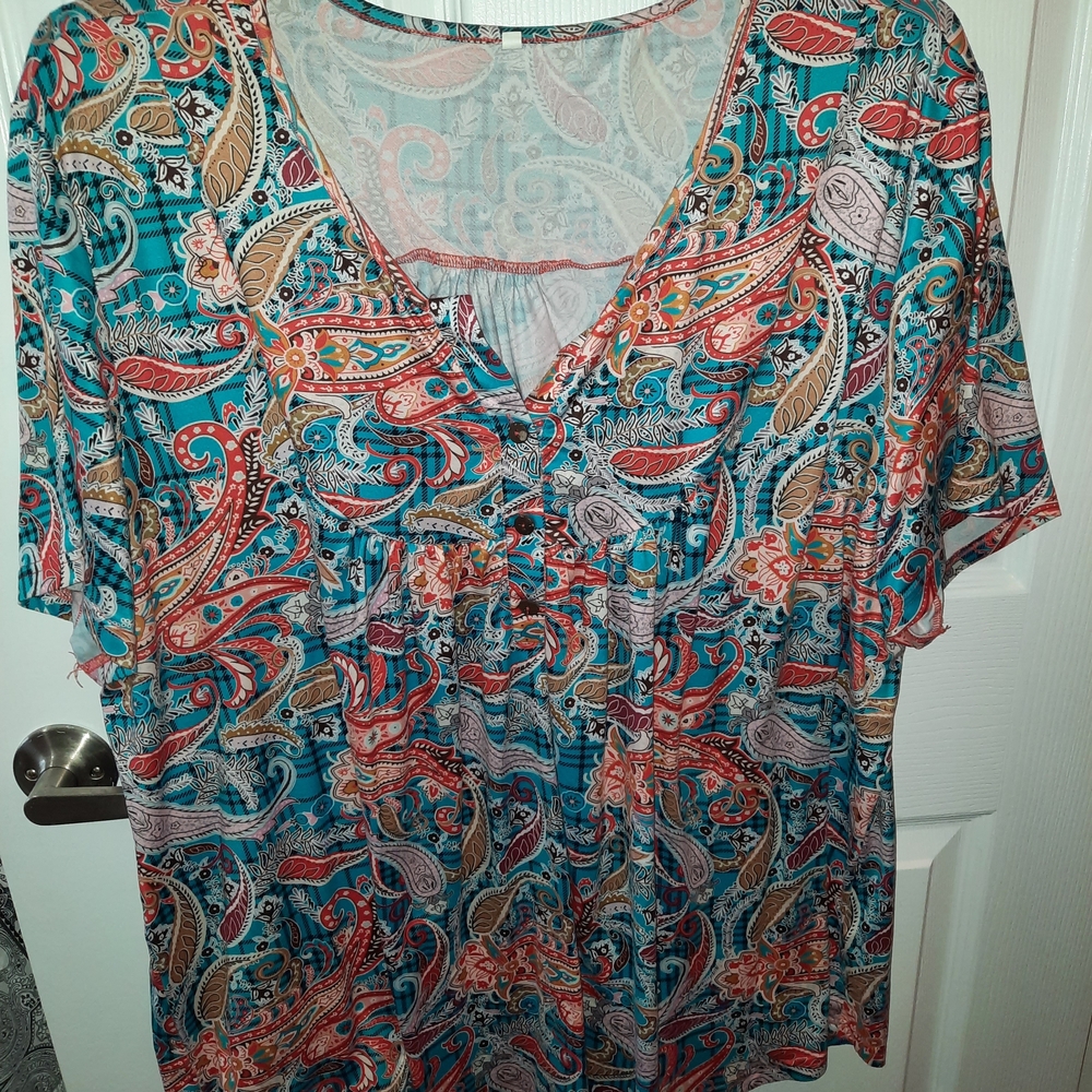 V-Neck Short Sleeve Paisley Blouse in Teal Multi